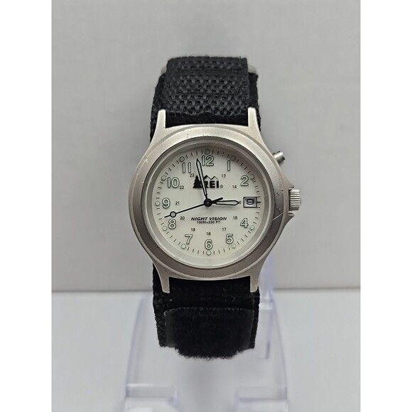 REI Co Op Freestyle Night Vision Field Watch 100 M Quartz Date Ivory New Battery - Picture 1 of 12